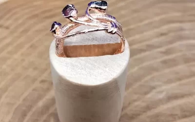 Anello con granati