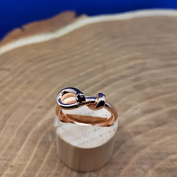 Anello otto granato