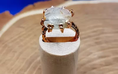 Anello con pepita di prehnite