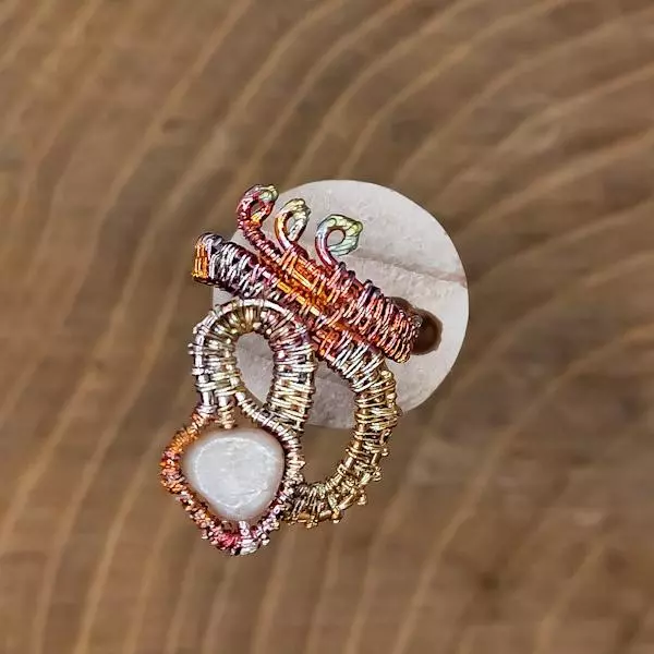 Anello serpente con pietra di luna