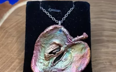 Collana fetta di mela 1