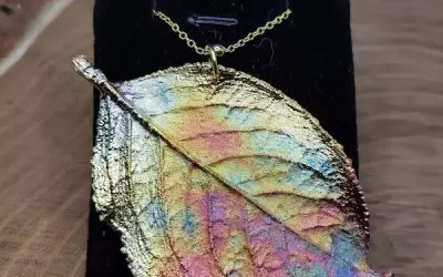 Collana foglia di berretta del prete 4