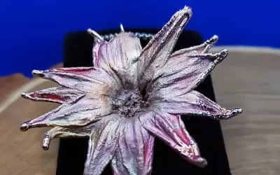 Collana margherita viola