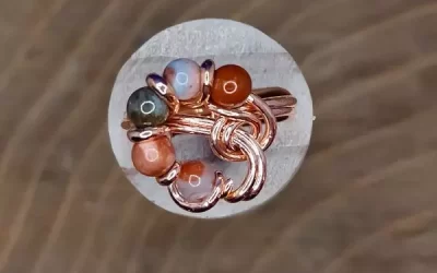 Anello cerchio di diaspri rossi