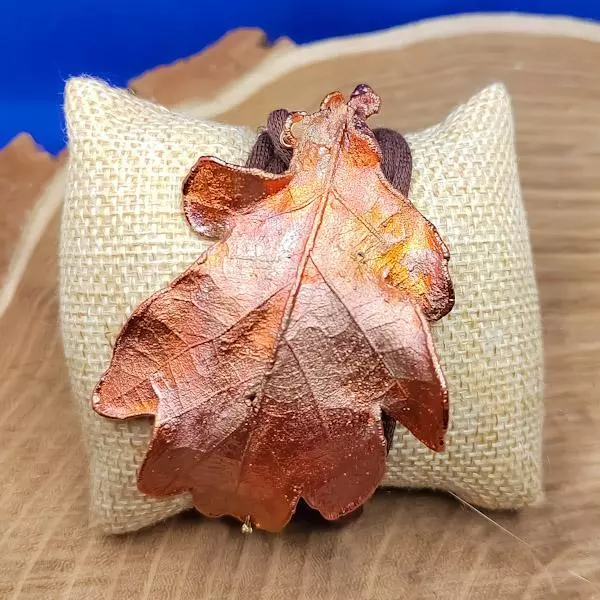 Bracciale foglia di quercia con fettuccia