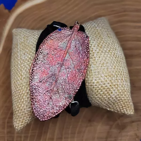 Bracciale salvia con fettuccia nera