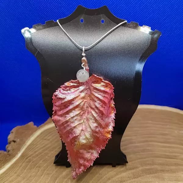 Foglia con labradorite