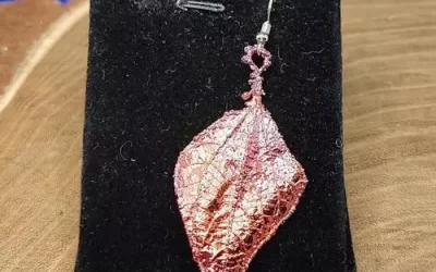 Orecchino singolo foglia di cornetta 1