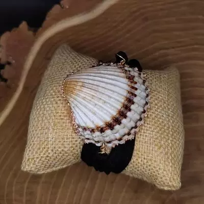 Bracciale conchiglia con fettuccia